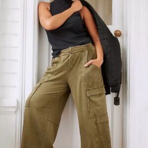 Anthropologie size M Knit Wide Leg Cargo Pants